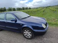 Usata Lancia Lybra 131 CV (96 kW) 2000 Bluazzurro Berlina
