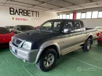 Usata Mitsubishi L200 115 CV (84 kW) 2005 Grigio Pick-up