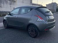 Usata Lancia Ypsilon Platinum 69 CV (50 kW) 2018 Grigio Utilitaria