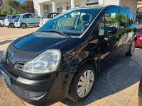 Usata Renault Modus 75 CV (55 kW) 2011 Nero Monovolume