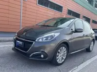 Usata Peugeot 208 Style 82 CV (60 kW) 2019 Grigio Utilitaria