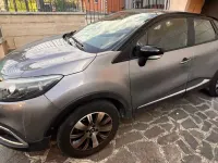 Usata Renault Captur Iconic 90 CV (66 kW) 2016 Grigio SUV