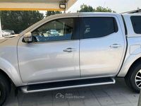 Usata Nissan Navara 190 CV (139 kW) 2016 Gray Pick-up