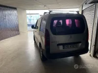 Usata Peugeot Partner 90 CV (66 kW) 2009 Grigio Monovolume
