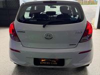Usata Hyundai i20 Turbo 75 CV (55 kW) 2012 Bianco Utilitaria