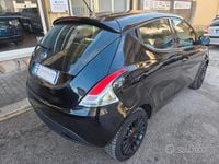 Usata Lancia Ypsilon 70 CV (51 kW) 2015 Nero Utilitaria
