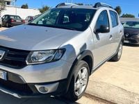 Usata Dacia Sandero Stepway 89 CV (65 kW) 2013 Grigio Berlina