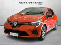 Usata Renault Clio Techno 91 CV (66 kW) 2023 Arancione Utilitaria