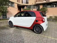 Usata Smart ForFour 90 CV (66 kW) 2017 Bianco Utilitaria