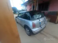 Usata Mini Cooper 116 CV (85 kW) 2004 Grigio Utilitaria
