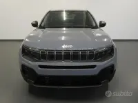 Nuova Jeep Avenger Longitude 101 CV (74 kW) 2025 Grigio SUV