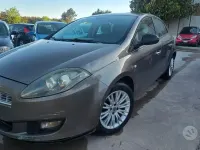 Usado Fiat Bravo Active 120 CV (88 kW) 2010 Gris Utilitario