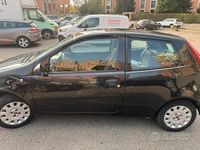 Usata Fiat Punto 60 CV (44 kW) 2010 Nero Berlina