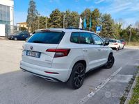 Usata Skoda Karoq SportLine 150 CV (110 kW) 2019 Bianco SUV