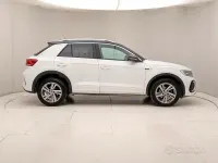 Usata VW T-Roc R-line 110 CV (80 kW) 2023 Bianco SUV