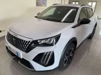 Usata Peugeot 2008 Allure 102 CV (75 kW) 2024 Bianco SUV
