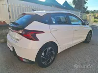 Usata Hyundai i20 84 CV (61 kW) 2023 Bianco Utilitaria