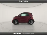 Usata Smart ForTwo Coupé Prime 60 kW (82 CV) 2023 Rosso Utilitaria
