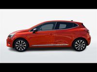 Używany Renault Clio V Techno 145 KM (106 kW) 2022 Pomarańczowy
