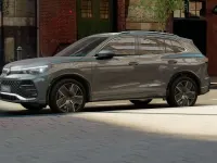 Nuova VW Tiguan R-line Plus 150 CV (110 kW) 2026 Grigio SUV