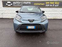 Usata Toyota Aygo X Active 72 CV (52 kW) 2025 Grigio SUV