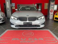 Usata BMW 318 Sport Line 150 CV (110 kW) 2021 Argento Station wagon
