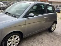 Usata Lancia Ypsilon 69 CV (50 kW) 2004 Grigio Utilitaria