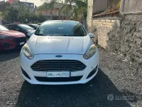 Usata Ford Fiesta Titanium 75 CV (55 kW) 2013 Bianco Berlina