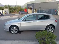 Usata Alfa Romeo 147 120 CV (88 kW) 2008 Grigio Utilitaria