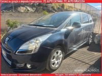 Usata Peugeot 5008 Business-Line 115 CV (84 kW) 2014 Blu Monovolume