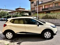 Usata Renault Captur 90 CV (66 kW) 2015 Beige SUV