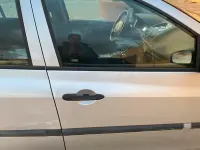 Usata Renault Clio 58 CV (42 kW) 2006 Grigio Utilitaria