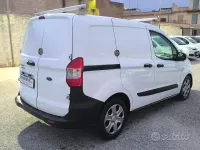 Usata Ford Transit Courier 75 CV (55 kW) 2020 Bianco Furgone