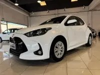 Usata Toyota Yaris Active 91 CV (66 kW) 2023 Bianco Utilitaria