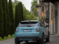Nuova Fiat 600 Icon 136 CV (100 kW) 2026 Rosso SUV