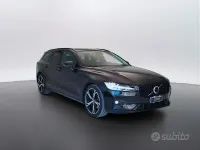 Usata Volvo V60 Plus 197 CV (144 kW) 2024 Nero Station wagon