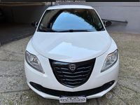 Usata Lancia Ypsilon 69 CV (50 kW) 2015 Bianco Utilitaria