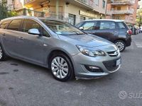 Usata Opel Astra Cosmo 140 CV (102 kW) 2014 Grigio Station wagon