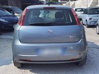 Usata Fiat Grande Punto 75 CV (55 kW) 2008 Grigio Utilitaria