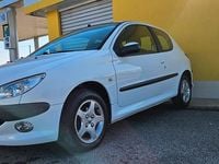 Usata Peugeot 206 60 CV (44 kW) 2005 Bianco Berlina