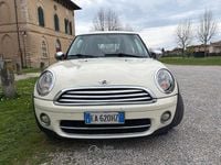 Usata Mini Cooper 109 CV (80 kW) 2010 Beige Utilitaria