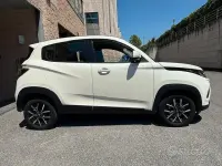 Usata Mahindra KUV100 83 CV (61 kW) 2021 Bianco SUV