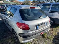 Usata Peugeot 206 74 CV (54 kW) 2003 Argento Berlina