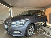 Usata Hyundai i20 Style 74 CV (54 kW) 2015 Grigio Berlina