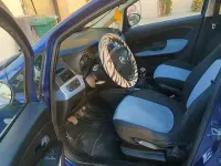 Usata Fiat Punto 73 CV (53 kW) 2006 Bluazzurro Utilitaria