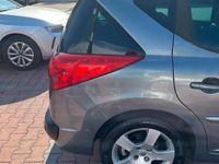 Usata Peugeot 207 92 CV (67 kW) 2011 Grigio Station wagon