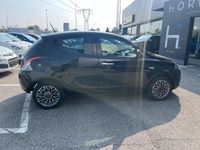 Usata Lancia Ypsilon Gold 69 CV (50 kW) 2023 Nero Utilitaria