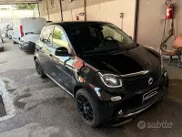 Usata Smart ForFour Superpassion 90 CV (66 kW) 2019 Nero Utilitaria