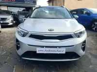 Usata Kia Stonic Style 82 CV (60 kW) 2021 Argento SUV