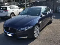 Usata Jaguar XF 179 CV (131 kW) 2018 Blu Berlina